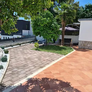 apartman-gabrijela-opatija.primorje-gorskikotar.com/